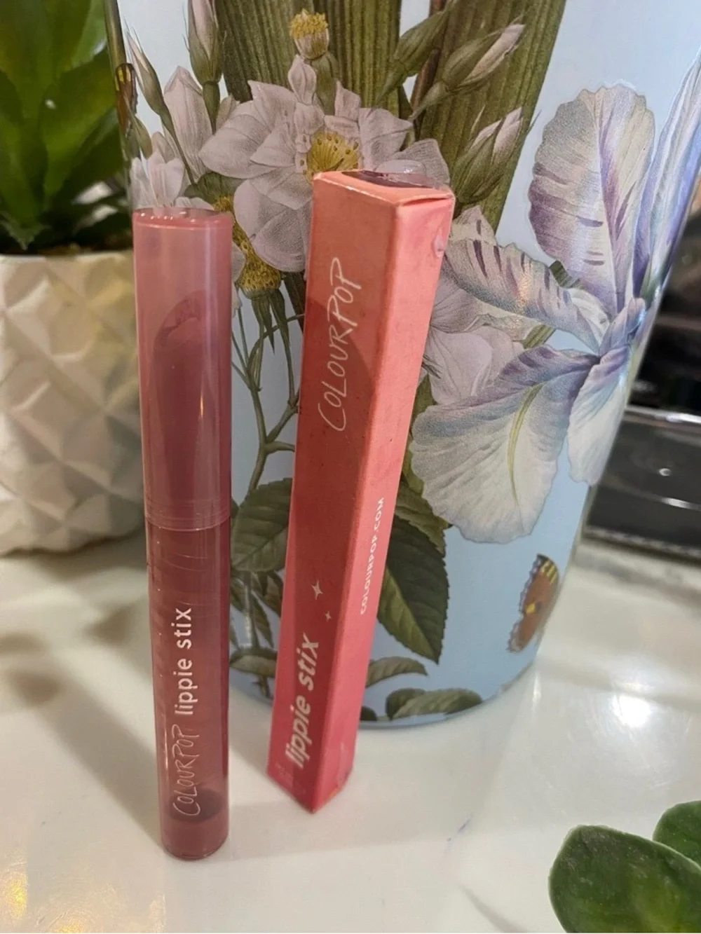 ColourPop Lippie Stix - Cami